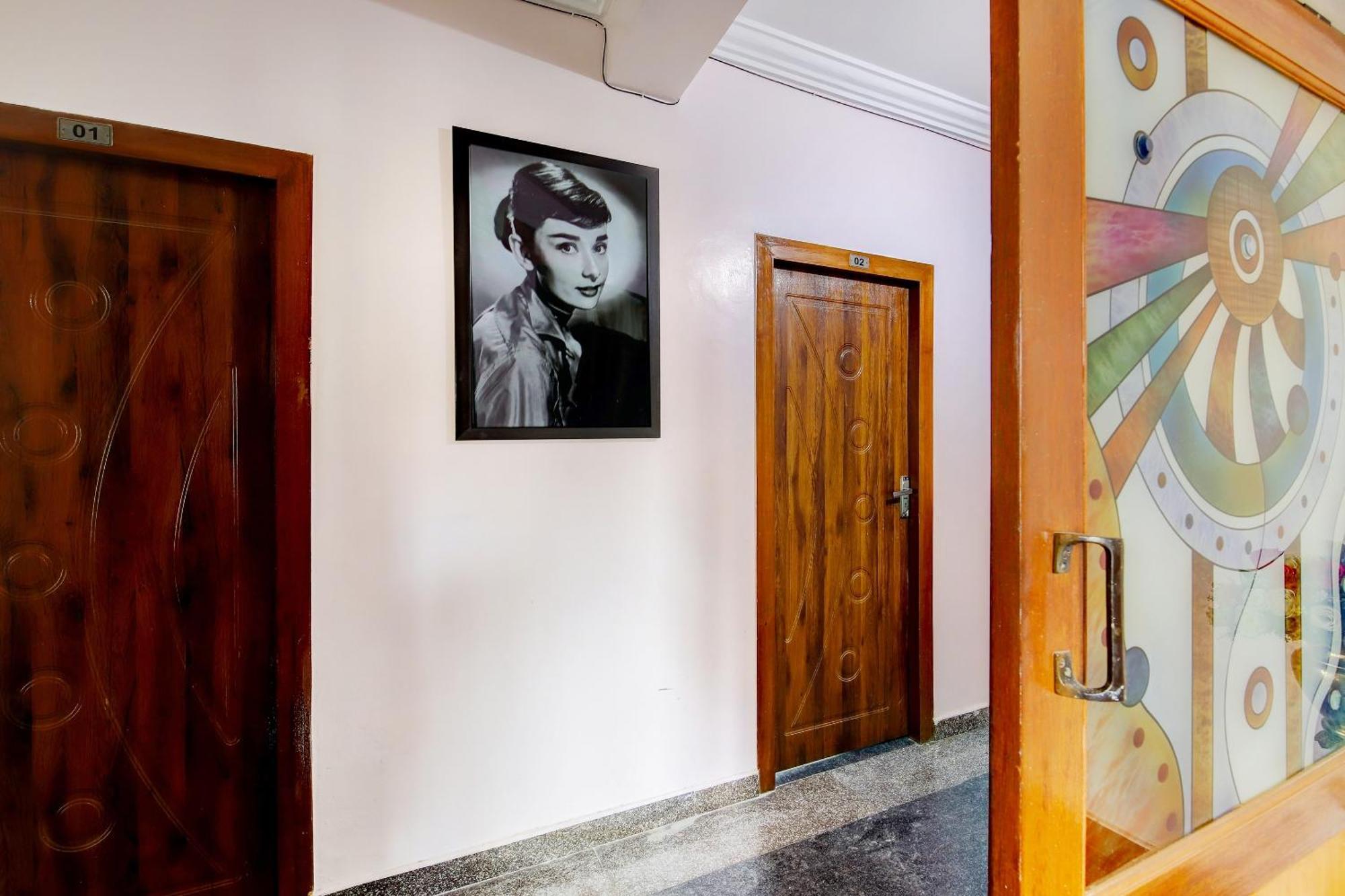 Hotel O Hotel Utsav Palace Bangalore Extérieur photo